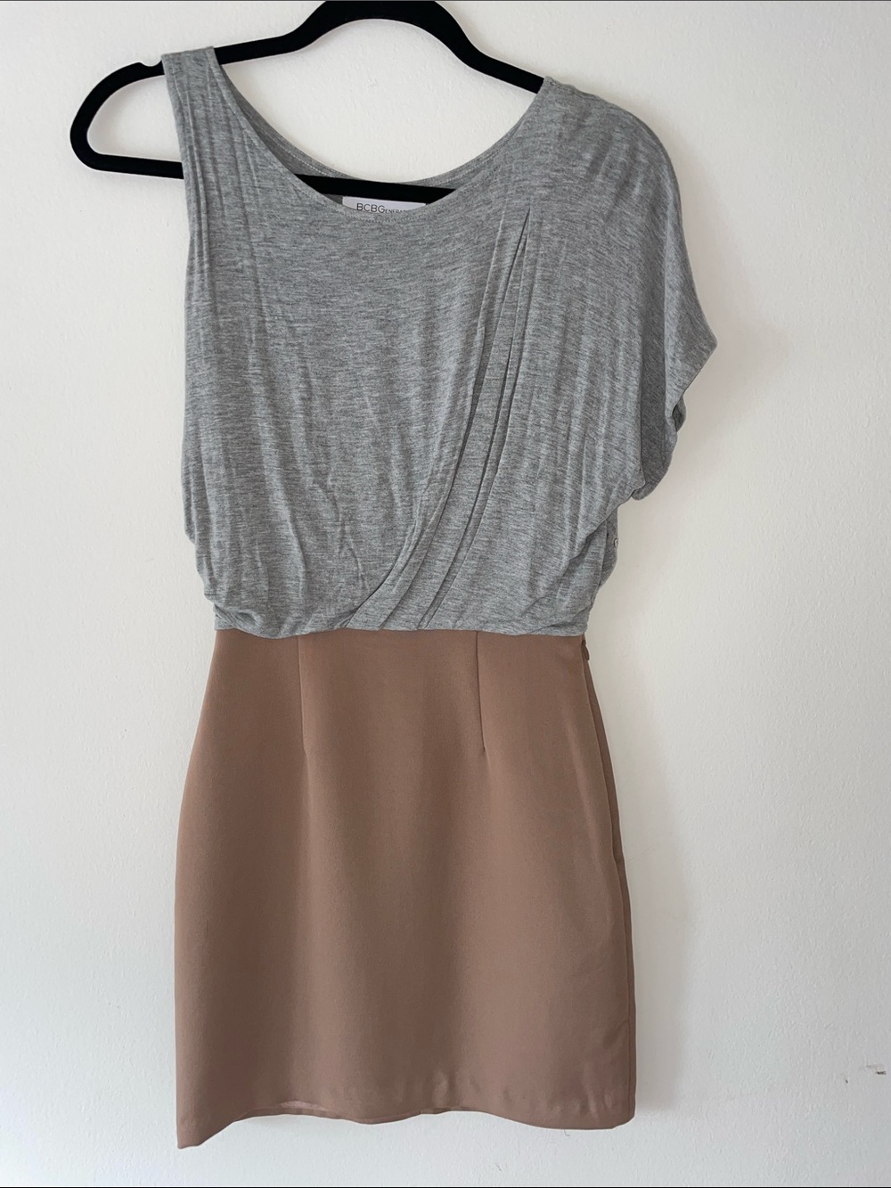 BCBGeneration Grey Tan Two-Tone Draped Waist Dress 0 Skirt Elegant!